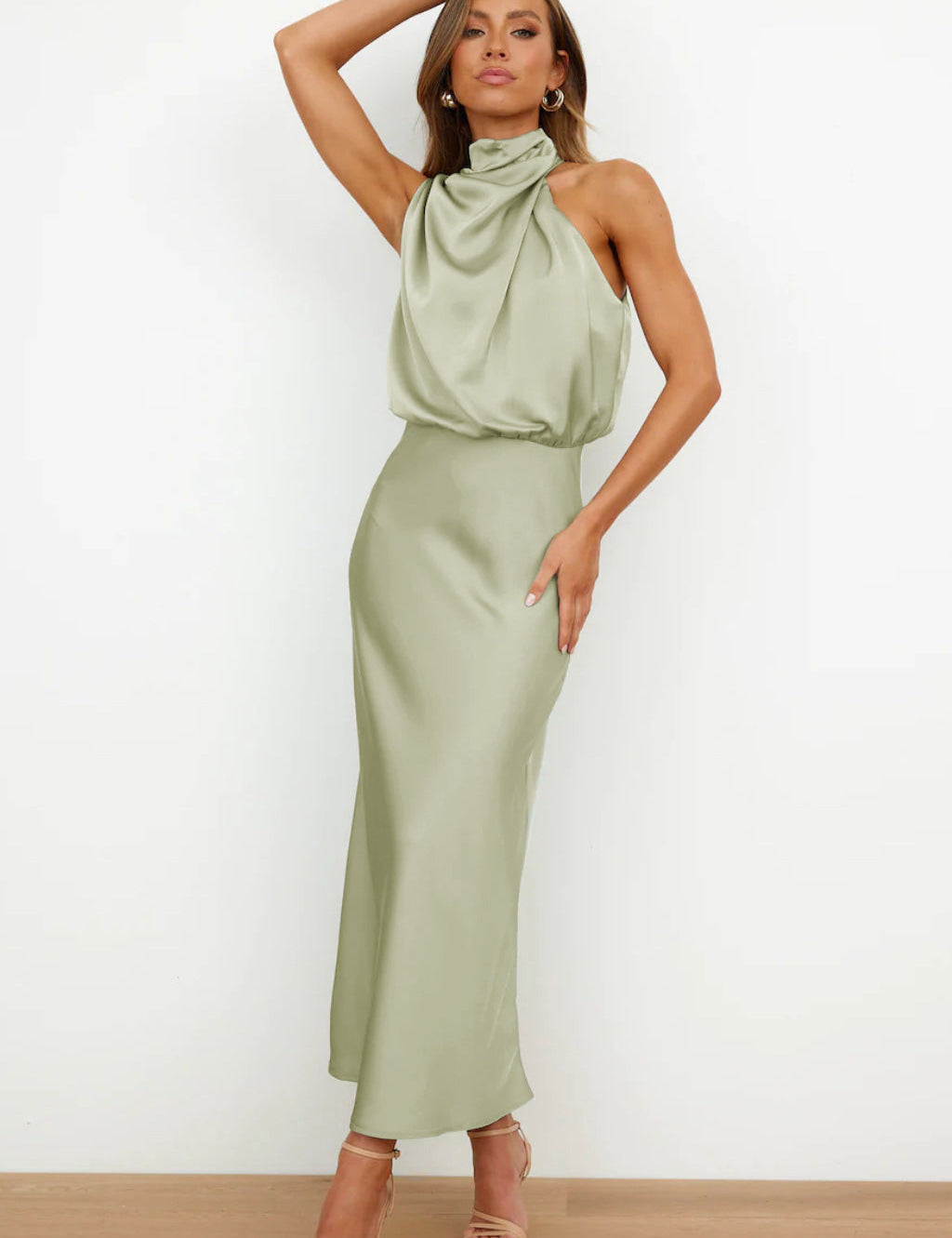 Tyra | Elegancka wieczorowa sukienka z dekoltem halter
