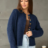 Nicole - Kardigan z Detalami Guzików