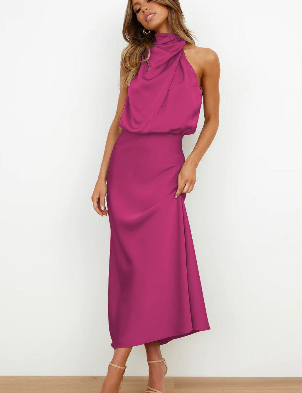 Tyra | Elegancka wieczorowa sukienka z dekoltem halter