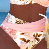 Lorena - Bikini z kontrastowym kwiatowym wzorem i rozcięciem